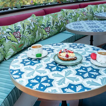 Liberty Lykia Adults Only 5*